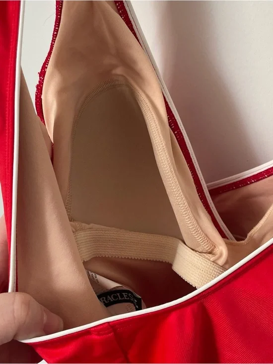 Miraclesuit Women's Horizon One Piece Swimsuit in Red with White Piping Size 16 - Picture 3 of 6